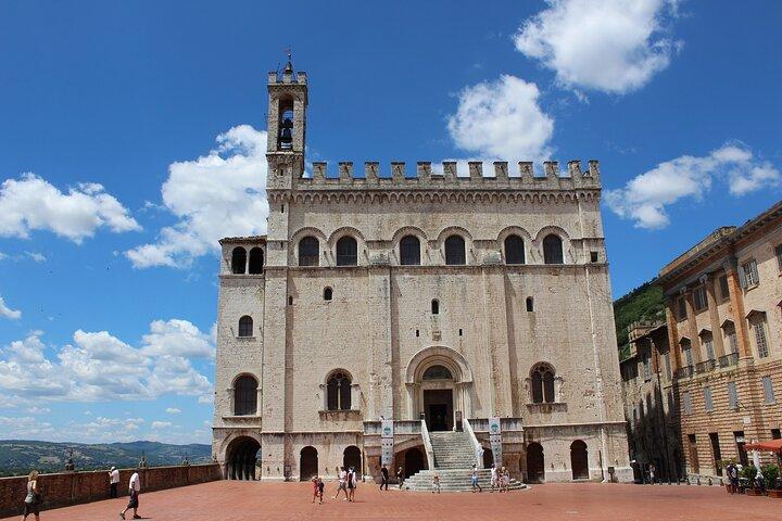 Private Walking Tour in Gubbio with Tasting