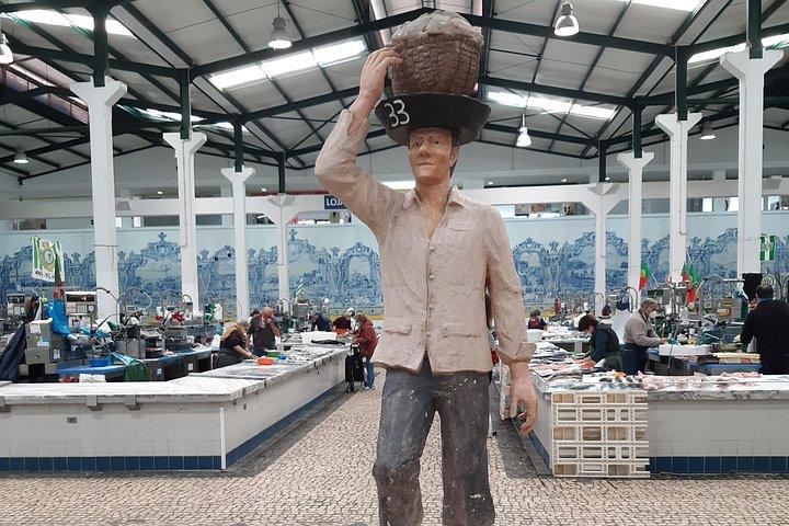 リスボンからタイル、セトゥーバル、エボラの工場見学プライベートツアー