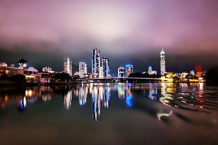 Kanal-Kreuzfahrt mit der Gold Coast Skipper