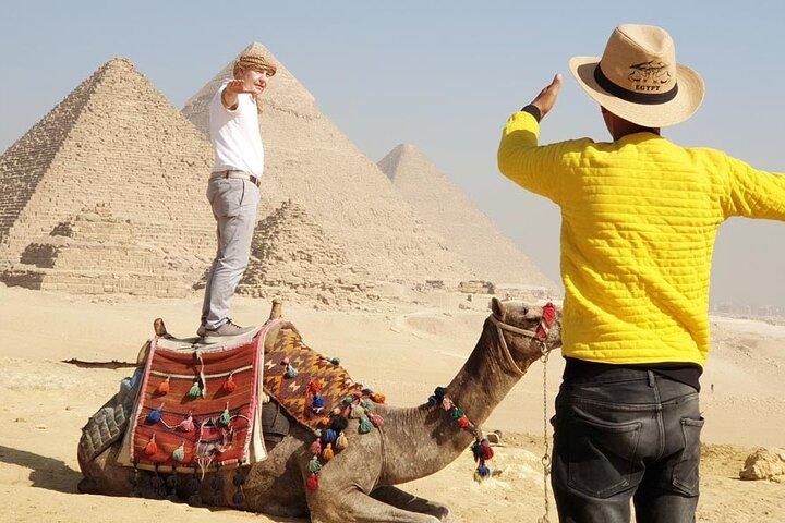 Destacados de la ciudad de el Cairo, las pirámides de Giza y Alejandría 3 días privados
