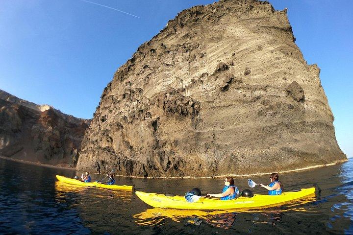 Serenity Kayak : シュノーケリングとピクニックを伴う海の洞窟カヤック旅行