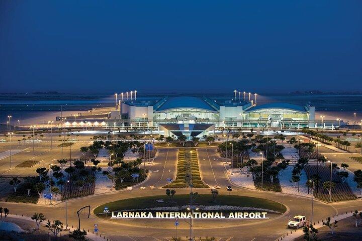 Privater Transfer vom Flughafen Larnaca nach Nikosia