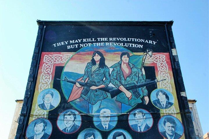 Visite privée de Belfast Troubles Cab Aventure 2hrs Guide personnel