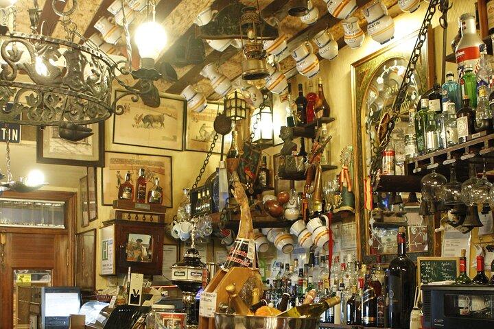 Ruta Privada: Las Tabernas Centenarias de Madrid (con tapas)