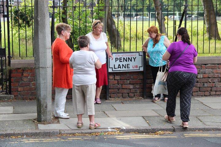 2.5 - Uur Privé Beatles Auto Tour – Liverpool Hoogtepunten & Huizen