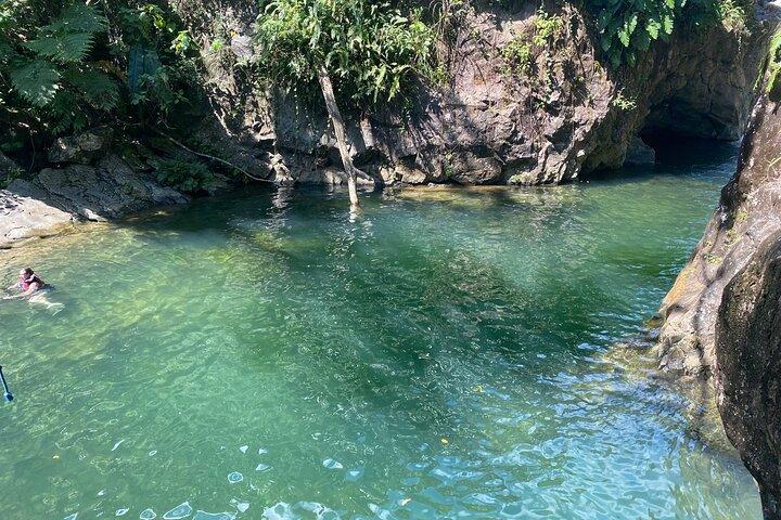 Tour privado de día completo a las cataratas de Tinajas en El Yunque