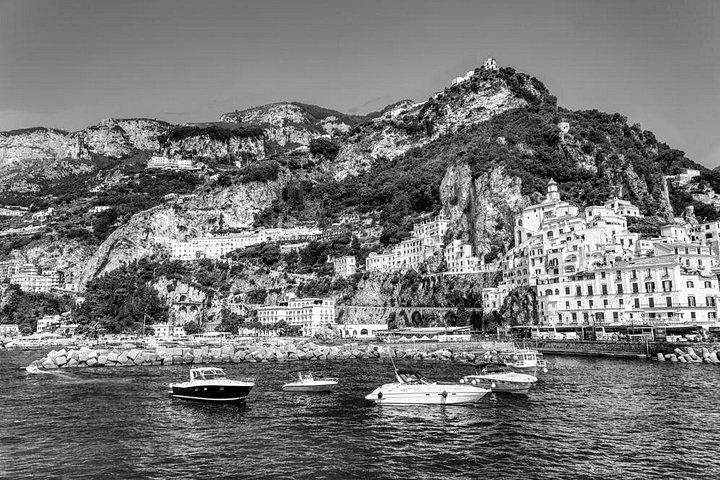 Transfer from Naples to Amalfi (1- 8 PAX)