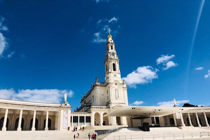 Visite privée d'une journée avec guide de Fatima, Batalha, Nazaré et Obidos
