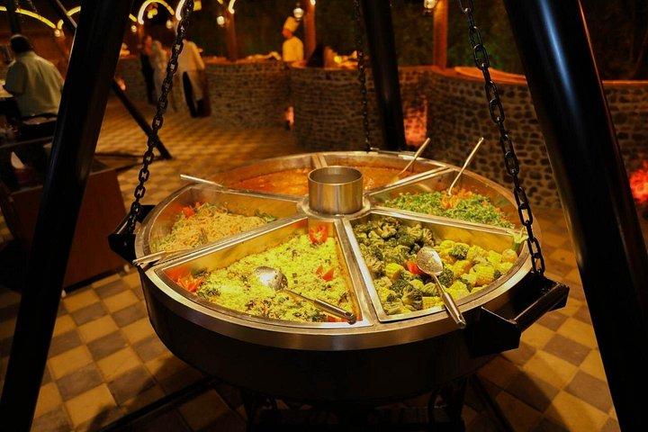 ドバイプレミアムデザートサファリBBQディナー＆VIPキャンプ体験付