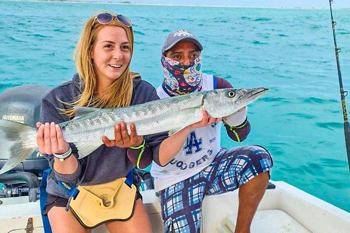 イスラ ムヘーレスとカンクンでのプライベート沿岸釣り体験