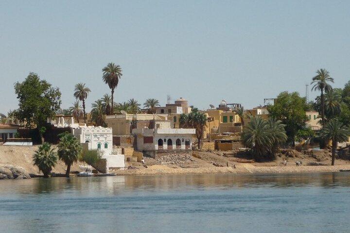 Tour guidato privato al tempio di Philae e al villaggio nubiano da Assuan