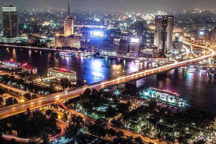 Nacht-Dinner-Kreuzfahrt in Kairo auf dem Nil mit Bauchtänzerin und Abendessen