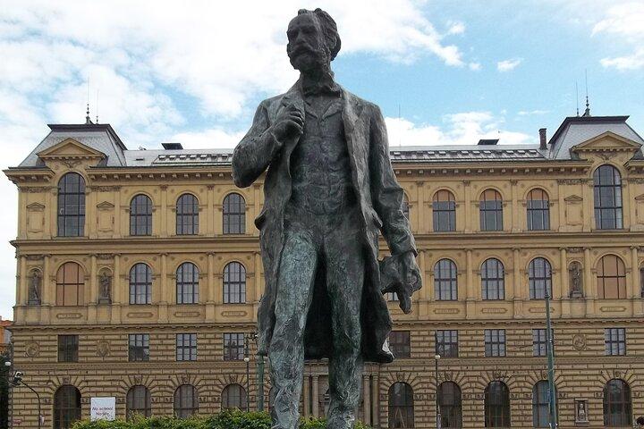 6 hours Musical Prague Private Tour by car