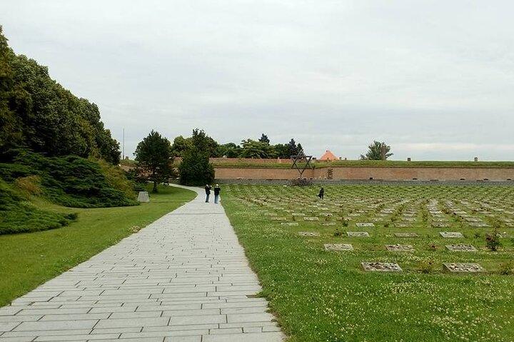 Campo de Concentração Ex-Privado Terezin Tour from Prague