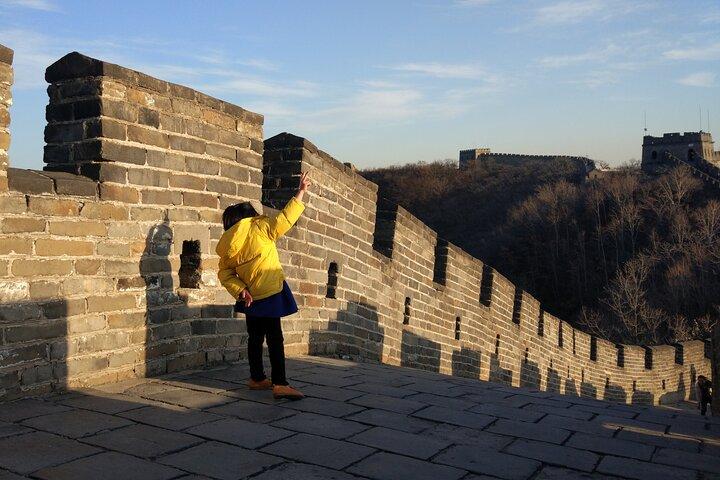 Beijing Badaling Wildlife Park & Juyongguan Great Wall Private Tour