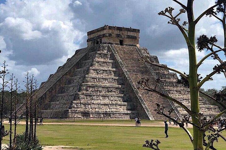 Scopri il Tour Chichen Itzá Plus (Cenote e Valladolid) da Cancun