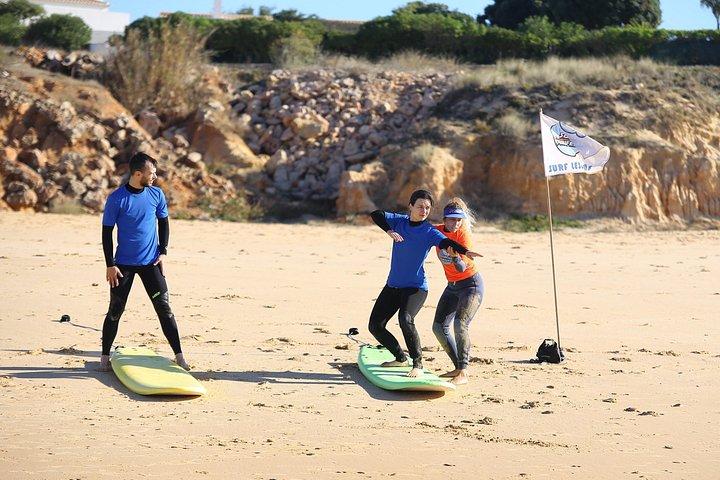 Albufeira: Beginner Surf Lesson at Galé Beach
