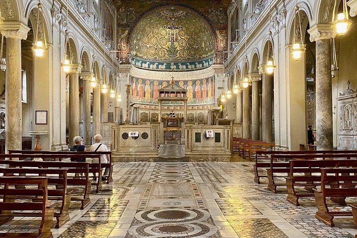 ローマのカタコンベとセント クレメンツ アンダーグラウンドの小グループ ツアー
