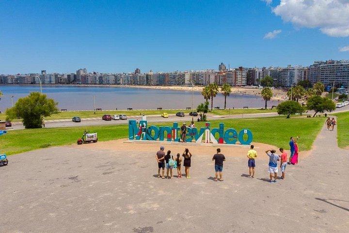 Private City Tour in Montevideo