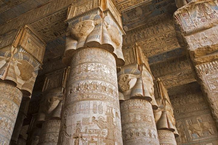 ルクソールからのフェルッカとデンダラとアビドス寺院へのプライベートガイド付き日帰り旅行