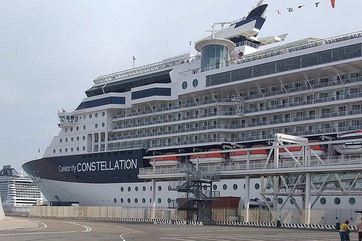 チヴィタヴェキア港からローマまたはフィウミチーノとチャンピーノ空港へのトランスファー