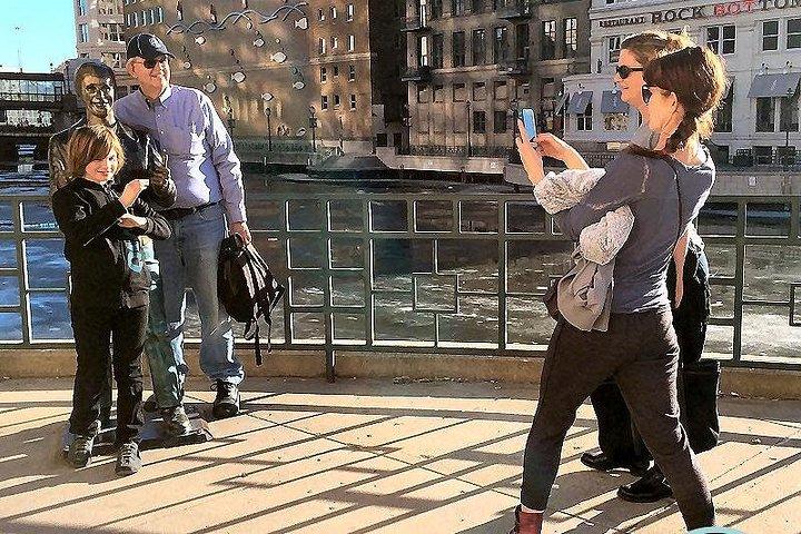 Discover Iconic Milwaukee Tour