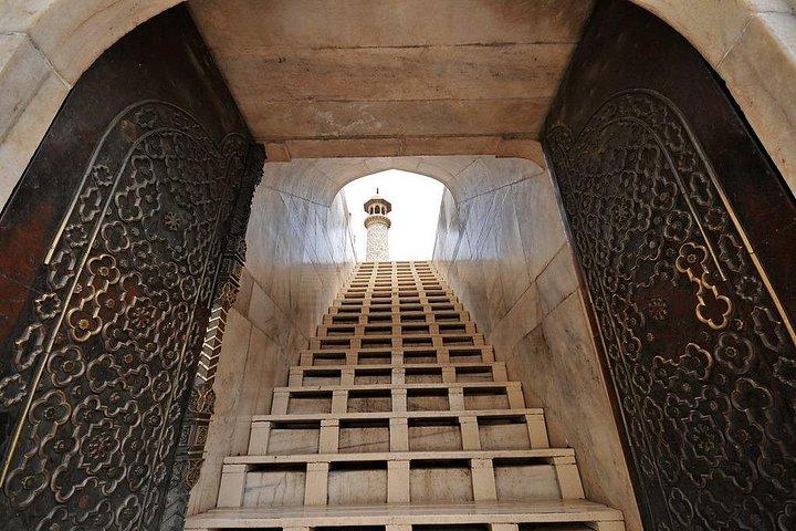 Agra Day Tour From Delhi By Car