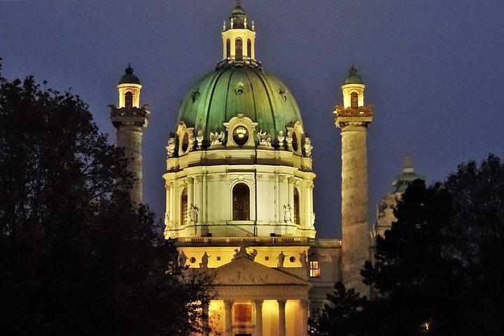 Private Vienna Evening Walk — Orientation for Your First Night