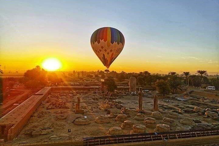 ツアーと熱気球を含む、アスワンからルクソールへの素晴らしい 2 泊クルーズ