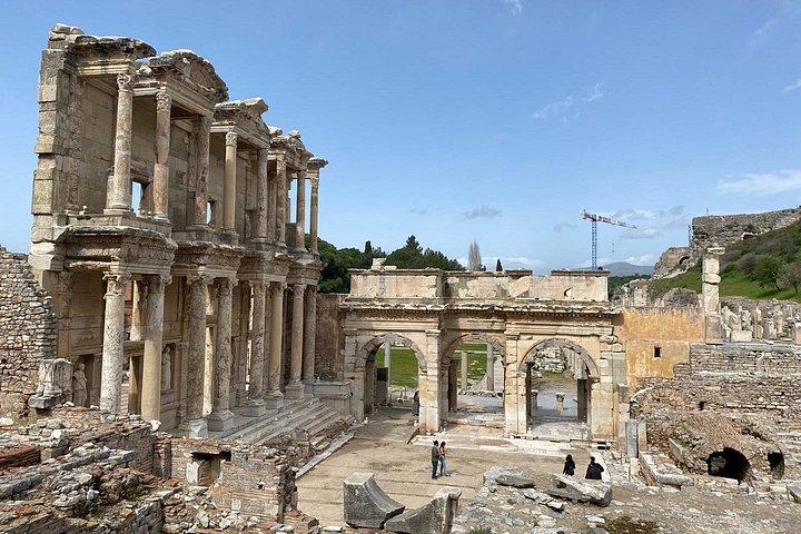 Istanbul to Ephesus Full Day Private Tour with Domestic Flights