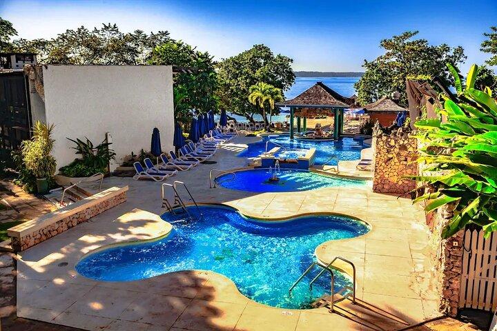 Montego Bay Flughafen Privattaxi zu allen Hotels in Negril Jamaica