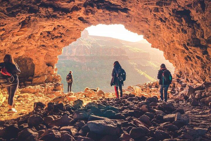 The Red Canyon Tour - Kleine groepsreis met proeverij van lokaal eten ツ