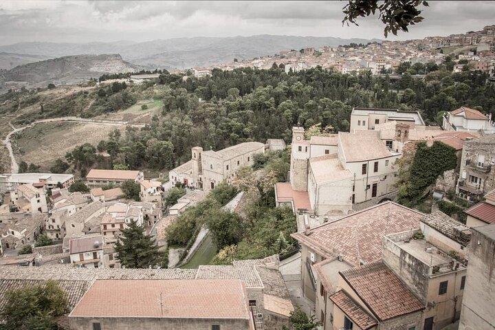 Guided Tour from Agrigento: Unknown Sicily in the Sicani Mountains