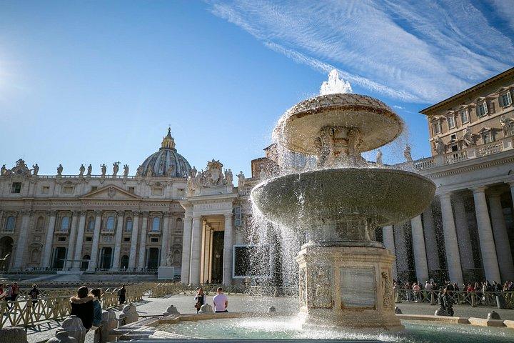 バチカン美術館、システィーナ礼拝堂、サンピエトロ大聖堂へのアクセスが速い