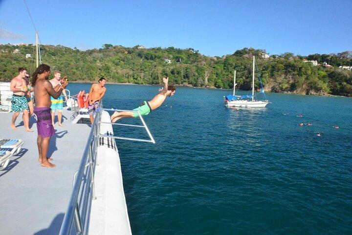 Katamaran Ocean King Manuel Antonio