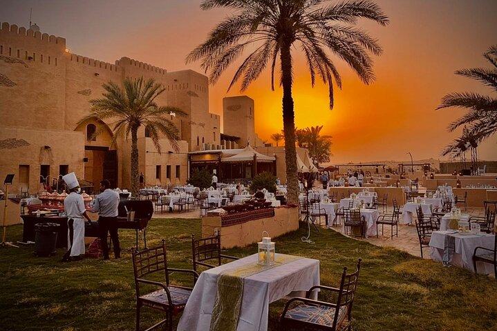 Restauranter i nærheden af Dubai Desert Safari: Luxury Fortress Dinner, Dune Bash