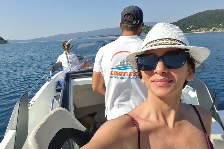 Blue Cave Kotor & Lady of the Rocks Tour Privado (até 5 pessoas)