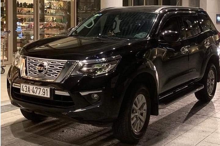 運転手付きのベトナム料理と観光のプライベート デイ ツアー
