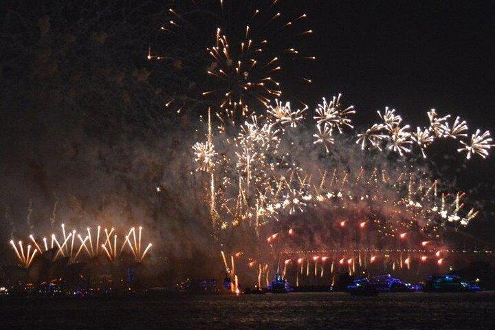 ラグジュアリーシドニーハーバー大晦日花火ディナークルーズ2026-7