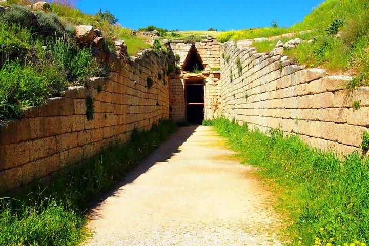 Private Day Trip per famiglie a Micene