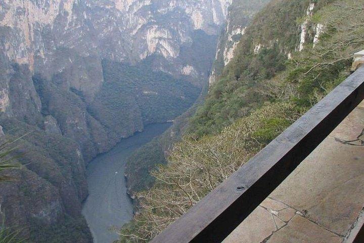 Viewpoints Cañon Del Sumidero And Chiapa De Corzo