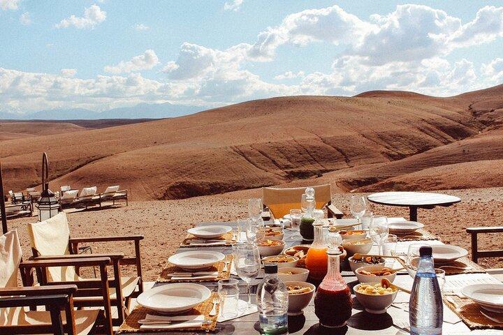 Agafay Desert & Atlas Mountains Day Tour met kameelrit vanuit Marrakech
