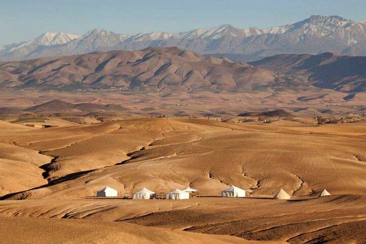 Agafay Desert & Atlas Mountains Day Tour met kameelrit vanuit Marrakech
