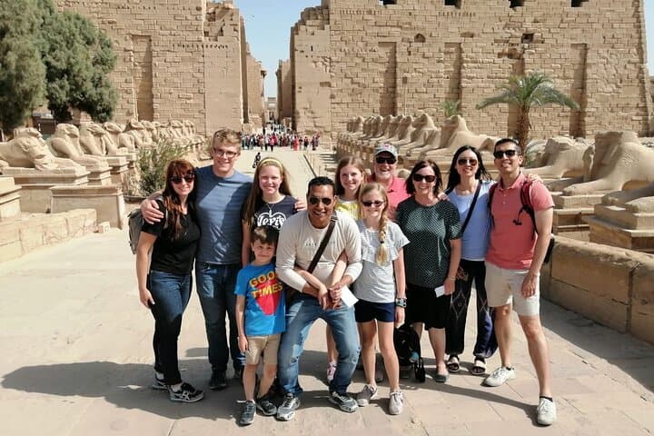 Cairo: Guided Tour to Luxor East and West banks by Overnight VIP Bus