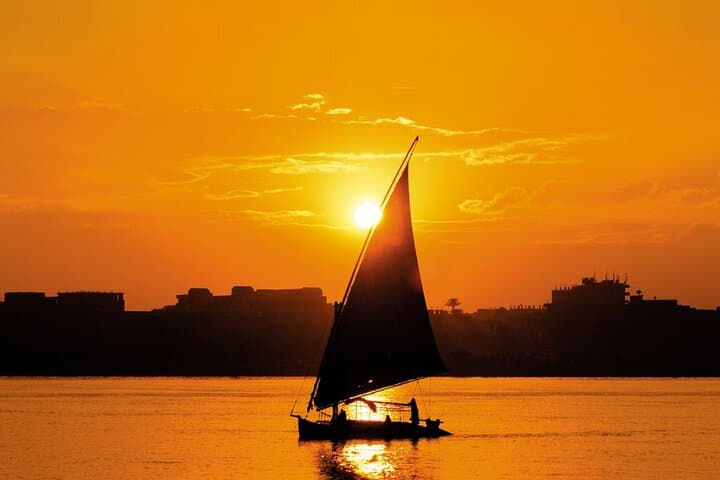 Sunrise and Sunset Felucca Ride Including tour guide