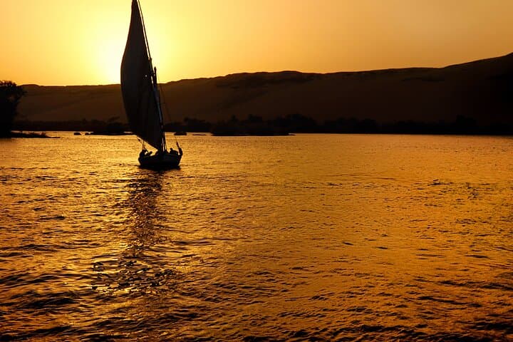 Sunrise and Sunset Felucca Ride Including tour guide