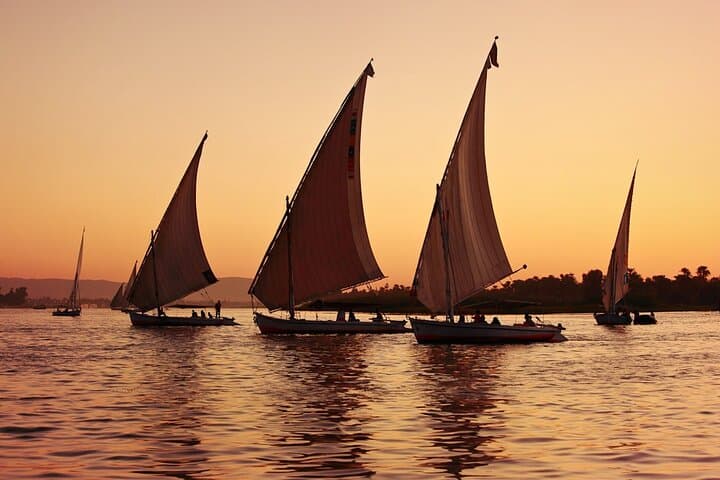 Sunrise and Sunset Felucca Ride Including tour guide