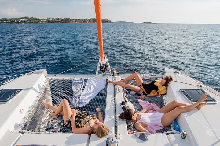 Athens Private Half day Catamaran cruise with meal & drinks