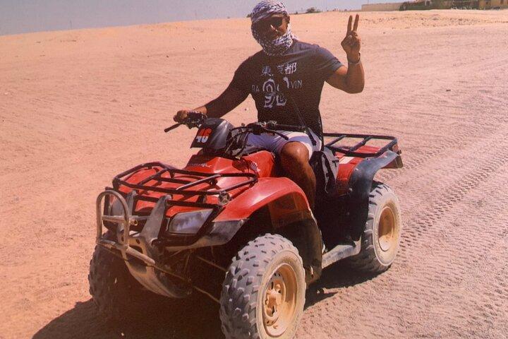 Privat 5 timers safari med Quad Bike Hurghada + kameltur
