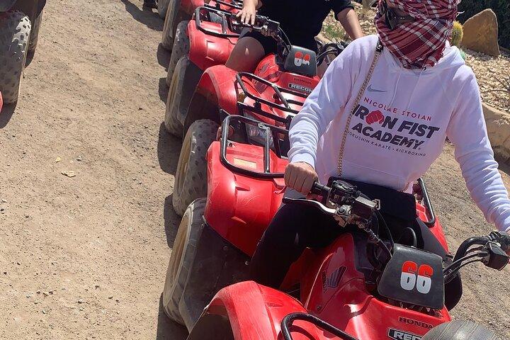 Privat 5 timers safari med Quad Bike Hurghada + kameltur